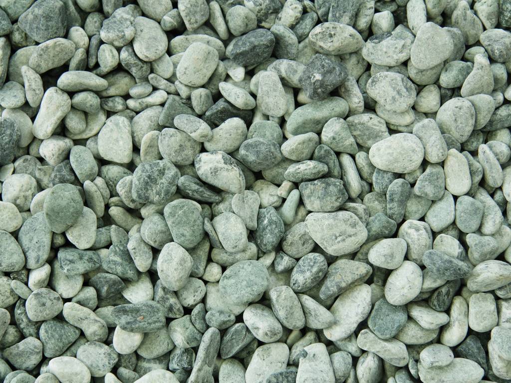 Kristall Grün Kies 15-25 mm « Steinakzente