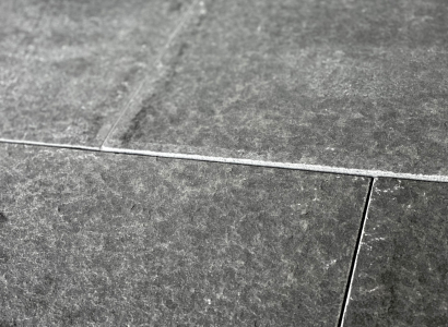 Black-Basalt-Vietnam-Terrassenplatte